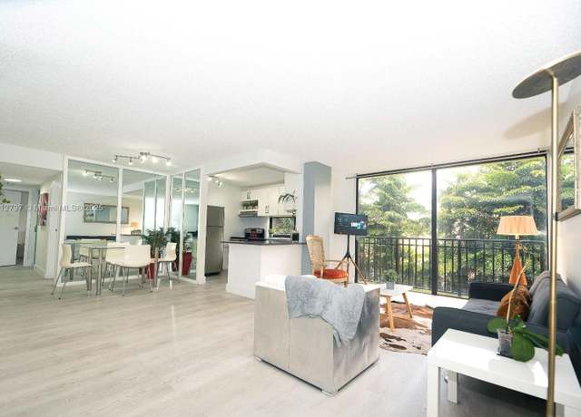 Property at 17021 N Bay Rd #207, Sunny Isles Beach, FL 33160, 2 beds, 2 baths