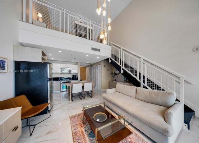 Property at 253 NE 2nd St #427, Miami, FL 33132, 1 bed, 1.5 baths