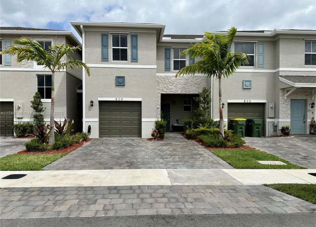 Property at 829 SE 17th St #1, Homestead, FL 33034, 3 beds, 2.5 baths