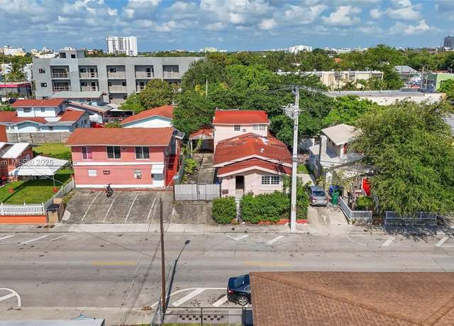 Property at 226 NW 16th Ave, Miami, FL 33125, 5 beds, 3 baths