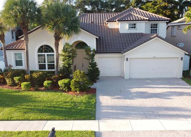 Property at 7044 Brunswick Cir, Boynton Beach, FL 33472, 5 beds, 4 baths