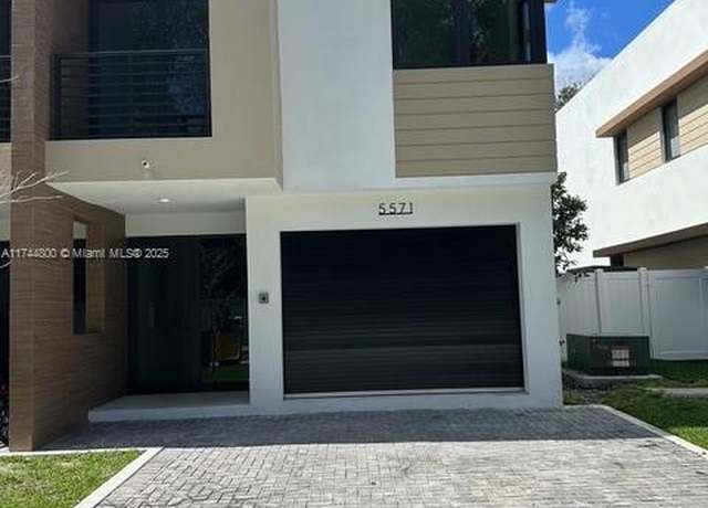 Property at 5571 W Oak Way #5571, Dania Beach, FL 33314, 4 beds, 3.5 baths
