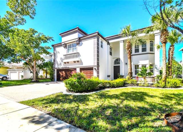Property at 4951 SW 158th Ave, Miramar, FL 33027, 6 beds, 4 baths