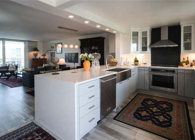 Property at 401 SE 3rd St #403, Dania Beach, FL 33004, 2 beds, 2 baths
