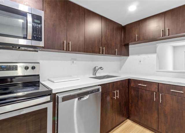 Property at 7900 S Colony Cir #206, Tamarac, FL 33321, 2 beds, 2 baths