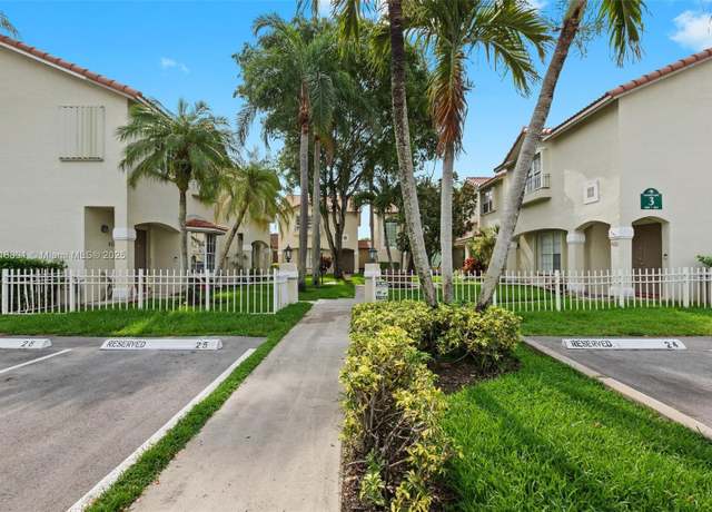 Property at 615 NW 108th Ter, Pembroke Pines, FL 33026, 2 beds, 2 baths