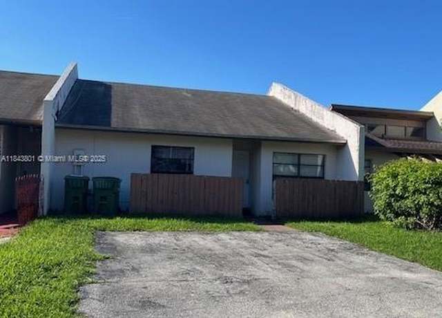 Property at 1459 Yellowthroat St, Homestead, FL 33035, 2 beds, 2 baths