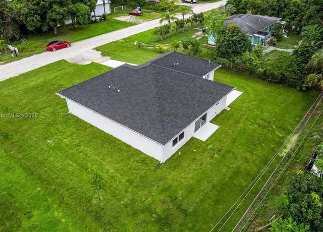 Property at 5730 59th Ave, Vero Beach, FL 32967, 3 beds, 2 baths