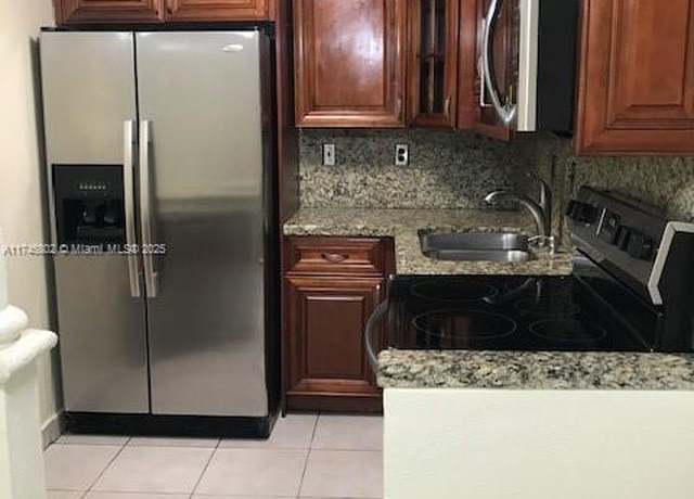 Property at 606 W 81st St #206, Hialeah, FL 33014, 2 beds, 1 bath