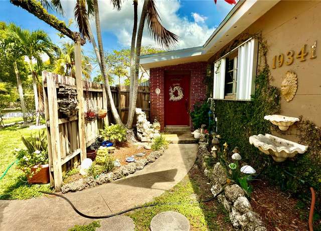 Property at 19341 Holiday Rd, Cutler Bay, FL 33157, 4 beds, 3 baths