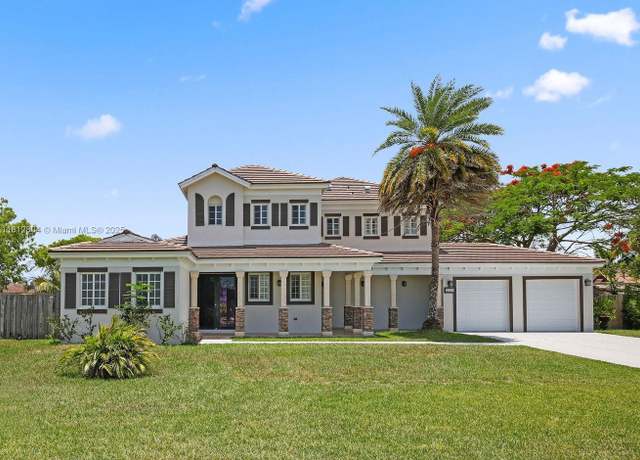 Property at 32360 SW 204th Ave, Homestead, FL 33030, 4 beds, 3.5 baths