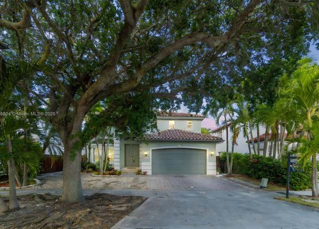 Property at 6425 SW 164th Ave, Miami, FL 33193, 4 beds, 3 baths