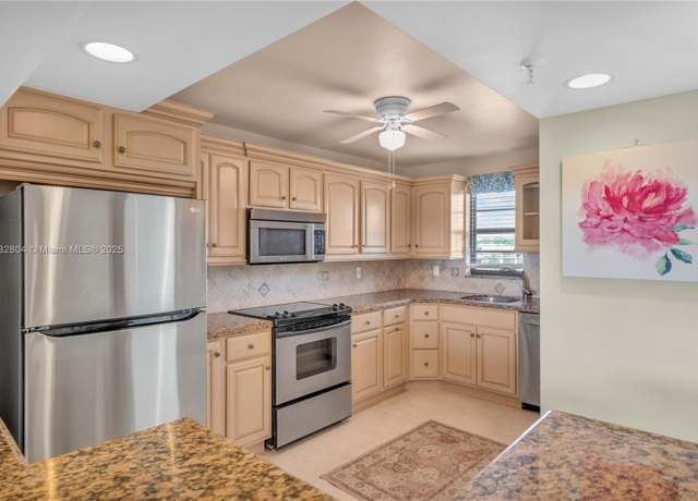 Property at 2430 Deer Creek Country Club Blvd Unit 304-2, Deerfield Beach, FL 33442, 2 beds, 2 baths