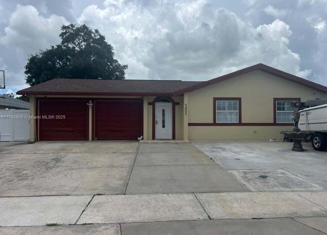 Property at 7007 Lambright Ct, Tampa, FL 33634, 6 beds, 4 baths