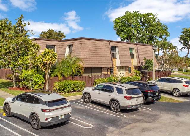 Property at 2596 NW 99th Ave, Coral Springs, FL 33065, 3 beds, 2.5 baths