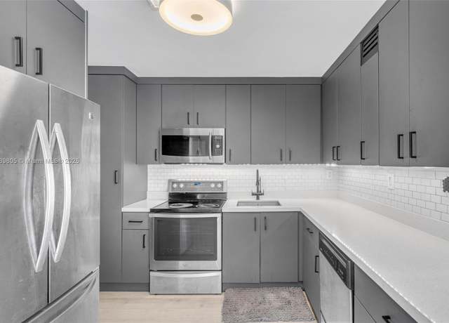 Property at 6900 Bay Dr Unit 11F, Miami Beach, FL 33141, 2 beds, 2.5 baths