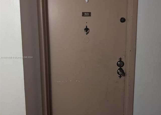 Property at 4166 Inverrary Dr #301, Lauderhill, FL 33319, 2 beds, 2 baths