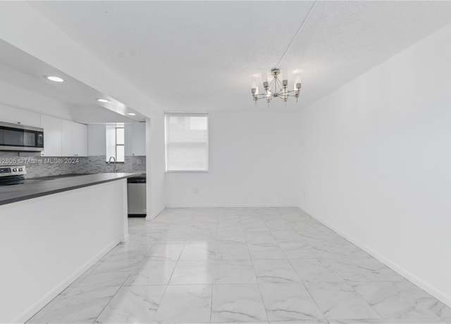 Property at 20301 NE 30th Ave Unit 308-5, Aventura, FL 33180, 3 beds, 2 baths