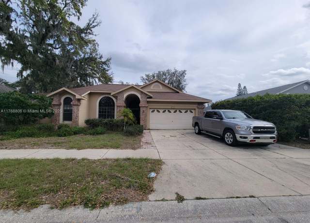 Property at 4904 Yellowstone Dr, New Port Richey, FL 34655, 3 beds, 3 baths