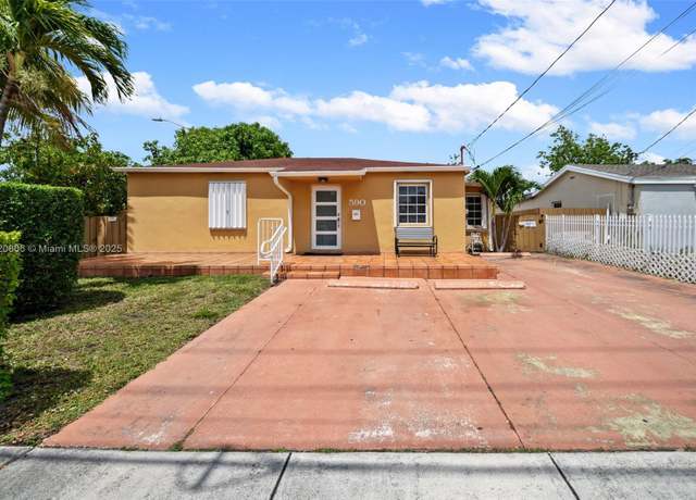 Property at 590 SW 62nd Ave, Miami, FL 33144, 4 beds, 4 baths
