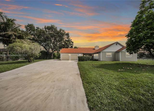 Property at 14801 SW 31st Ct, Davie, FL 33331, 3 beds, 2.5 baths