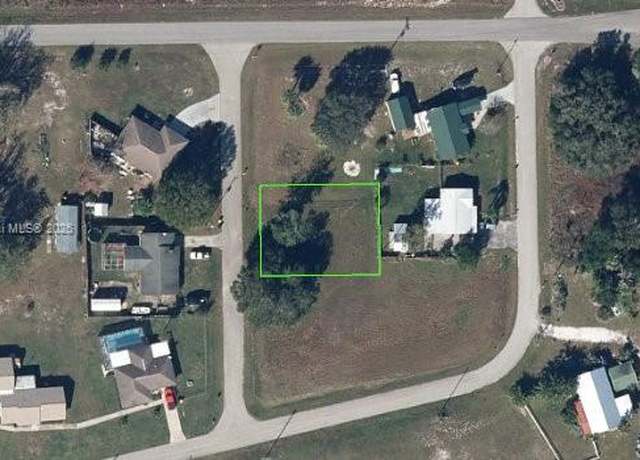 Property at 13720 Crow St, Sebring, FL 33875