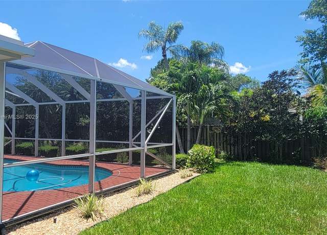 Property at 7640 NW 6th Ct, Plantation, FL 33324, 3 beds, 2 baths