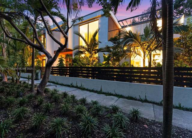 Property at 2800 Calusa St, Miami, FL 33133, 7 beds, 7 baths