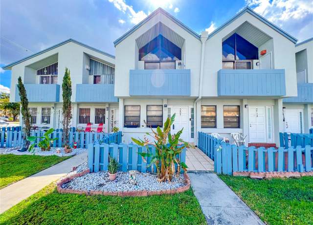 Property at 5808 W 18th Ave Unit 404-4, Hialeah, FL 33012, 2 beds, 1.5 baths