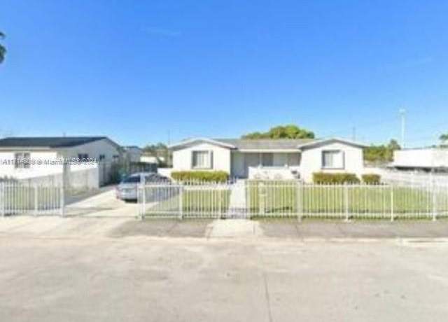 Property at 22004 SW 113th Pl, Miami, FL 33170, 3 beds, 2 baths