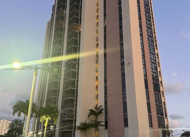 Property at 20379 W Country Club Dr #1937, Aventura, FL 33180, 1 bed, 1.5 baths