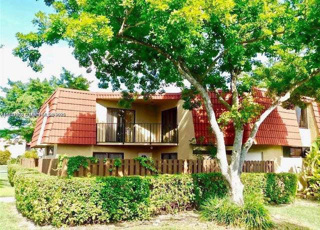 Property at 8329 Trent Ct Apt A, Boca Raton, FL 33433, 2 beds, 2.5 baths