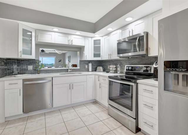 Property at 13800 SW 5th Ct Unit 307M, Pembroke Pines, FL 33027, 2 beds, 2 baths
