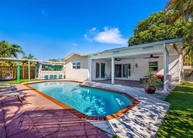 Property at 4330 SW 34th Ln, Dania Beach, FL 33312, 4 beds, 2 baths