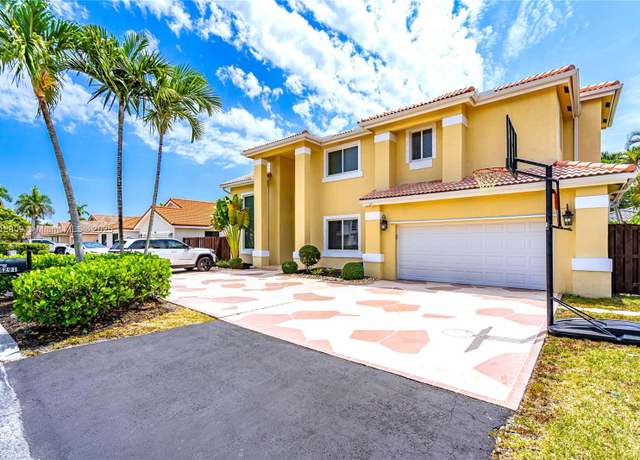 Property at 4291 SW 154th Pl, Miami, FL 33185, 5 beds, 4 baths