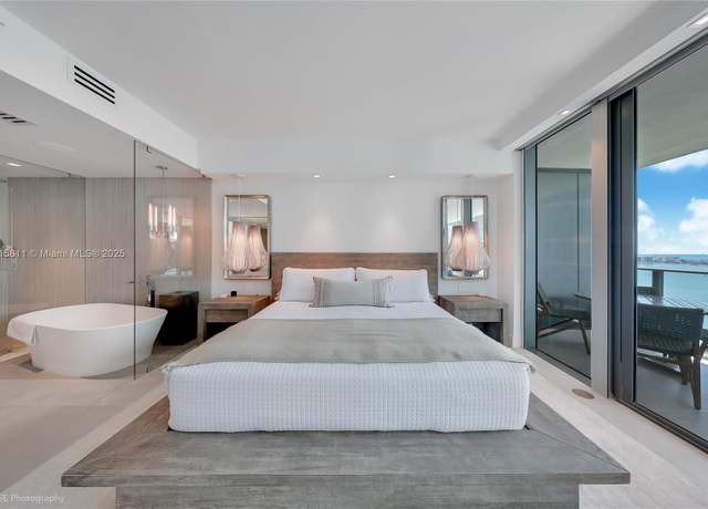 Property at 650 NE 32nd St #4701, Miami, FL 33137, 4 beds, 4.5 baths