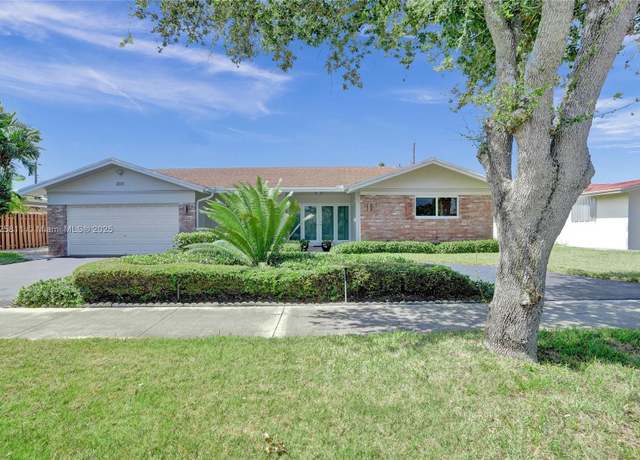 Property at 2031 NE 62nd St, Fort Lauderdale, FL 33308, 4 beds, 2 baths