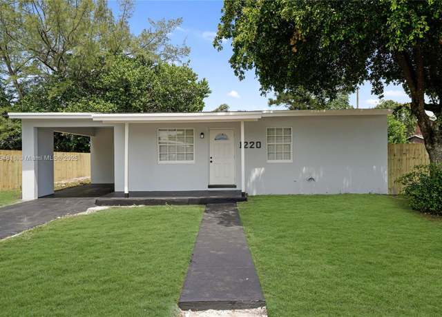 Property at 1220 NW 18th Ave, Fort Lauderdale, FL 33311, 2 beds, 1 bath