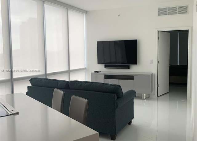 Property at 851 NE 1st Ave #1002, Miami, FL 33132, 1 bed, 1.5 baths
