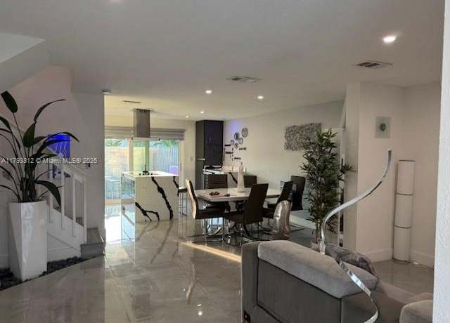 Property at 18888 NW 52nd Pl #18888, Miami Gardens, FL 33055, 3 beds, 2.5 baths