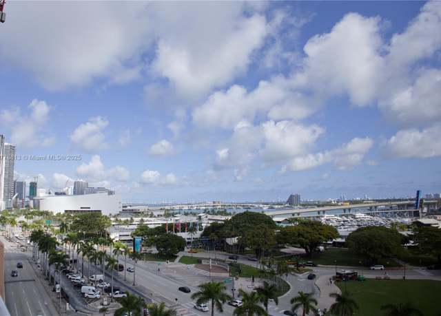 Property at 244 Biscayne Blvd #1804, Miami, FL 33132, 1 bed, 1 bath