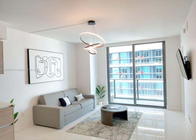 Property at 1300 S Miami Ave #2208, Miami, FL 33130, 1 bed, 1.5 baths