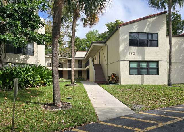 Property at 2313 S Cypress Bend Dr Unit 123A, Pompano Beach, FL 33069, 2 beds, 2 baths