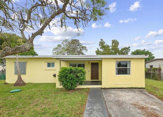 Property at 30310 SW 172nd Ct, Homestead, FL 33030, 4 beds, 2 baths