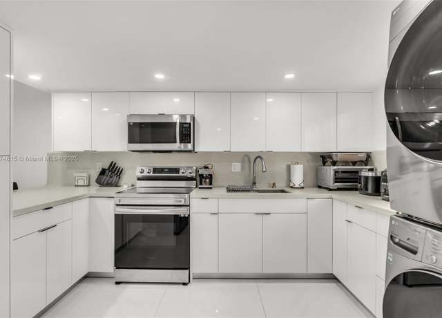 Property at 8775 Park Blvd #111, Miami, FL 33172, 3 beds, 3 baths