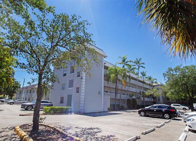 Property at 17255 SW 95th Ave #247, Palmetto Bay, FL 33157, 1 bed, 1 bath