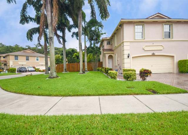 Property at 5169 Stagecoach Dr #5169, Coconut Creek, FL 33073, 3 beds, 2.5 baths