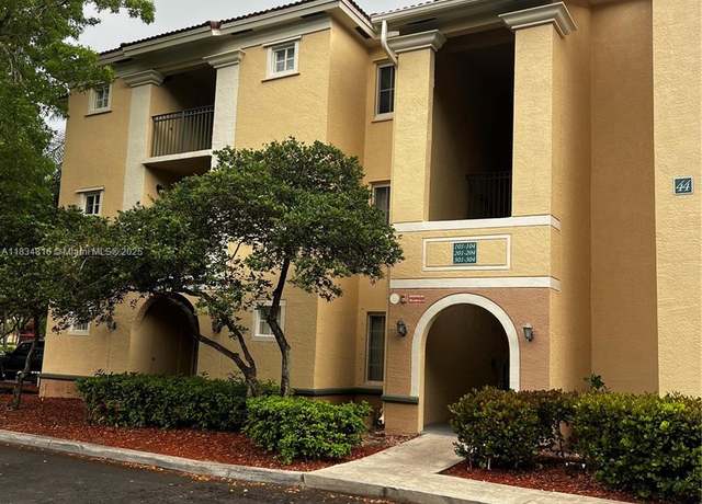 Property at 2548 Centergate Dr #301, Miramar, FL 33025, 2 beds, 2 baths
