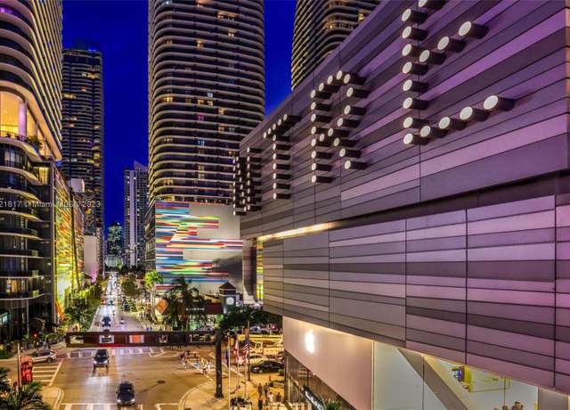 Property at 55 SW 9th St #3906, Miami, FL 33130, 3 beds, 3.5 baths