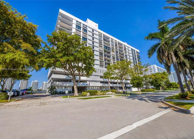 Property at 17720 N Bay Rd #901, Sunny Isles Beach, FL 33160, 2 beds, 2 baths